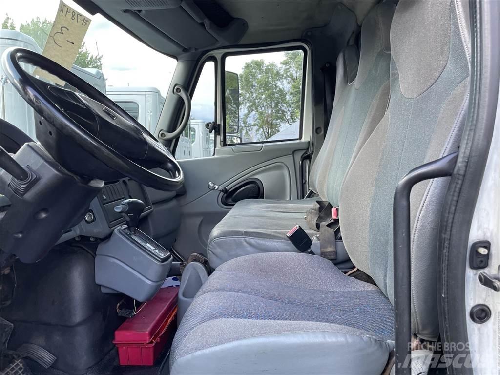 International 4300 Inne