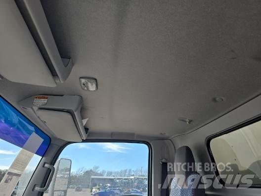 Isuzu NPR HD Samochody ciężarowe ze skrzynią zamkniętą