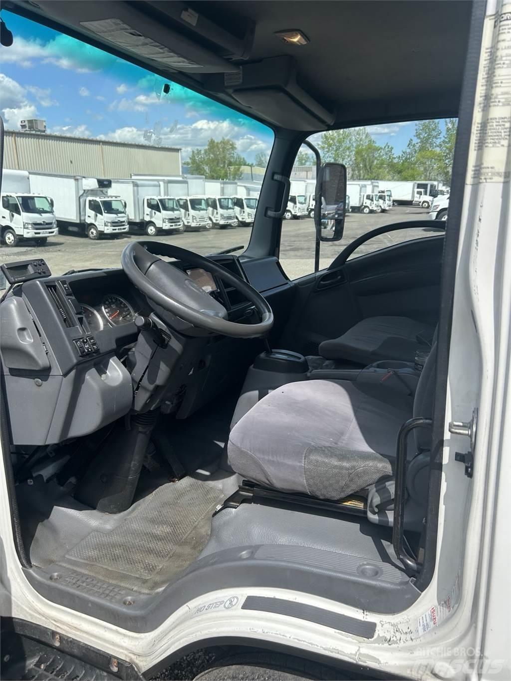 Isuzu NPR HD Samochody ciężarowe ze skrzynią zamkniętą