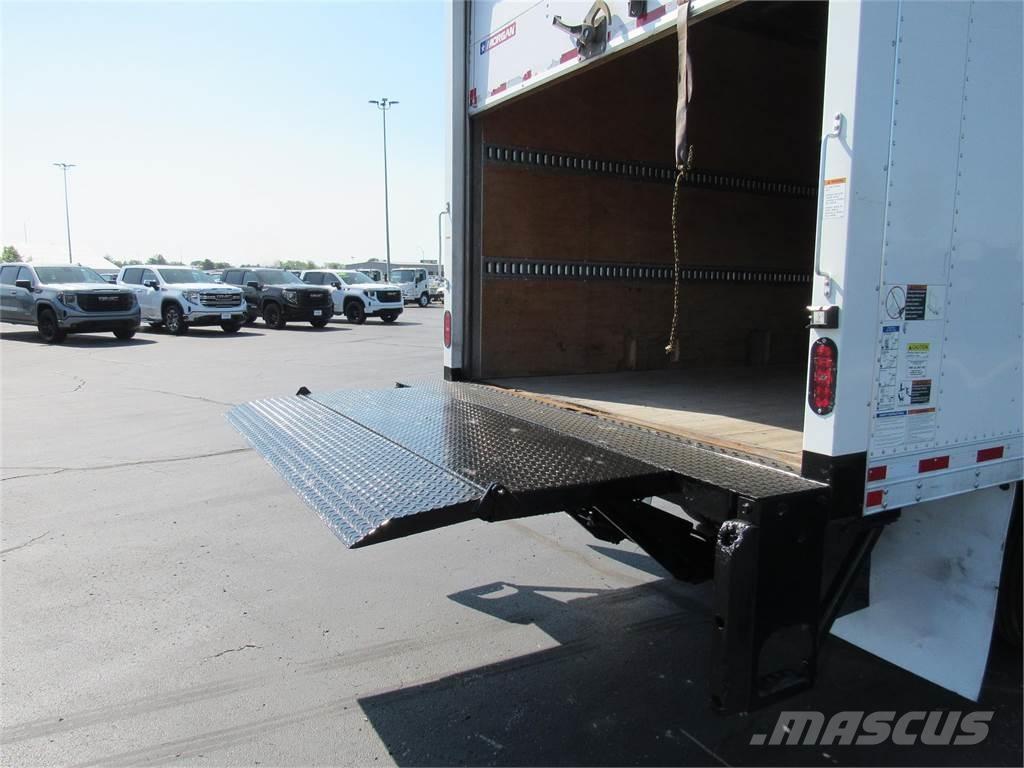 Isuzu NPRHD Samochody ciężarowe ze skrzynią zamkniętą