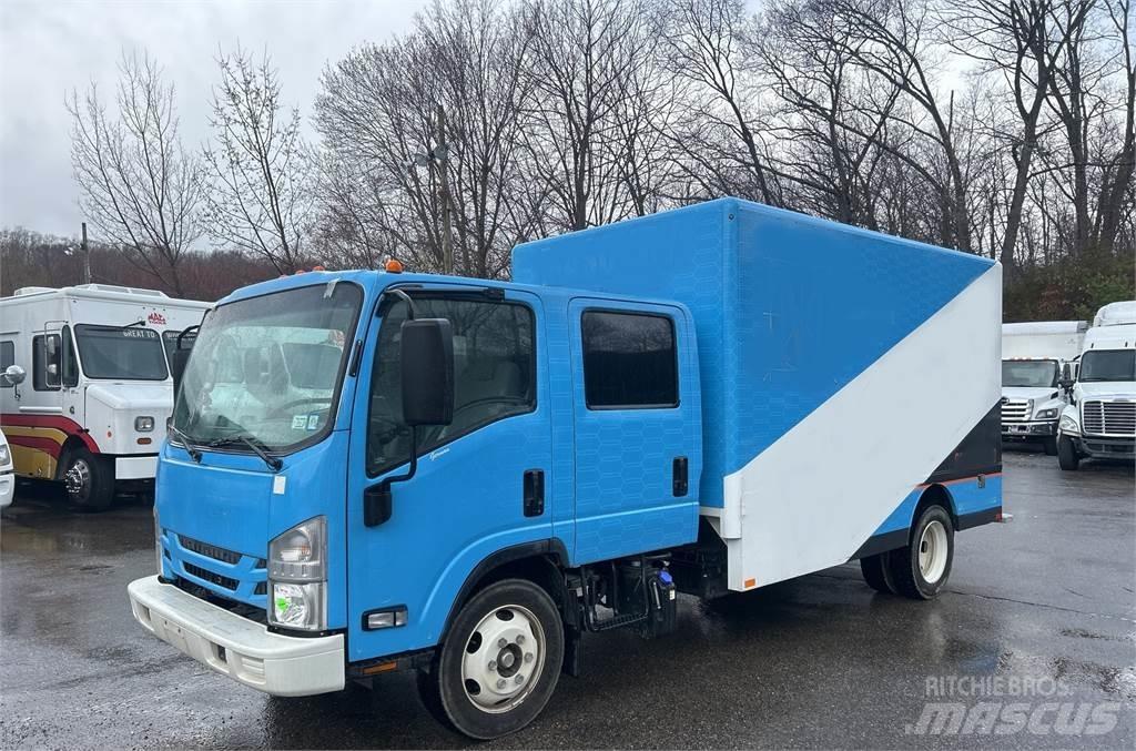 Isuzu NQR CC Samochody ciężarowe ze skrzynią zamkniętą