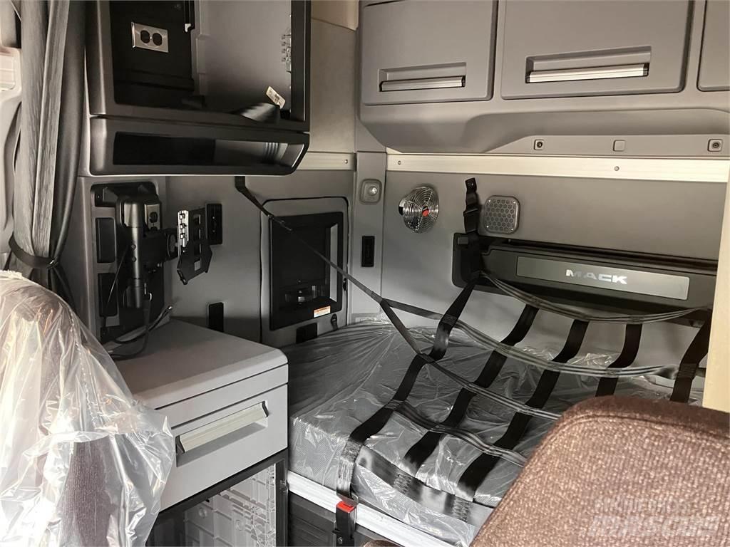 Mack AN64T Ciągniki siodłowe