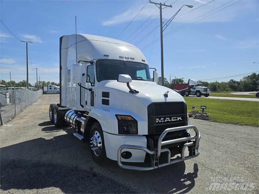 Mack AN64T Ciągniki siodłowe