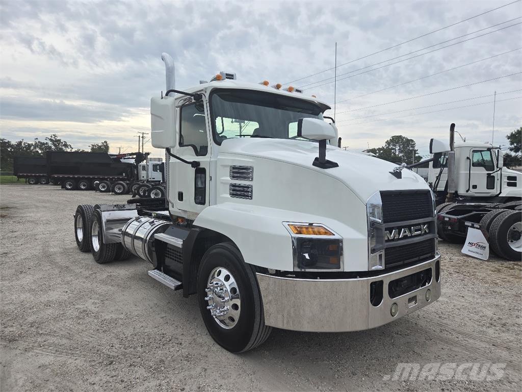 Mack AN64T Ciągniki siodłowe