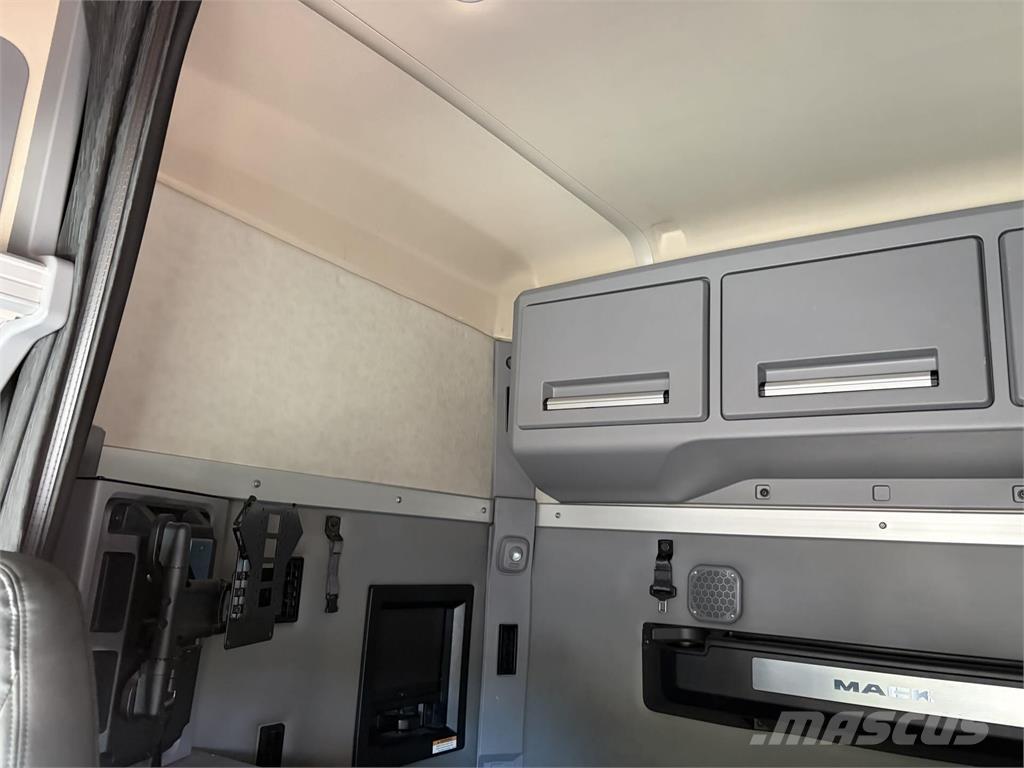 Mack AN64T Ciągniki siodłowe