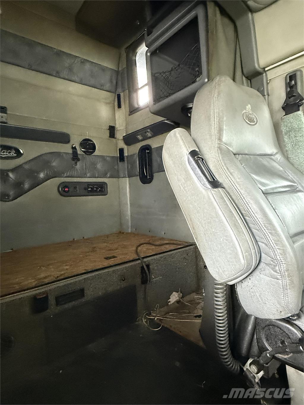 Mack CXU613 Ciągniki siodłowe