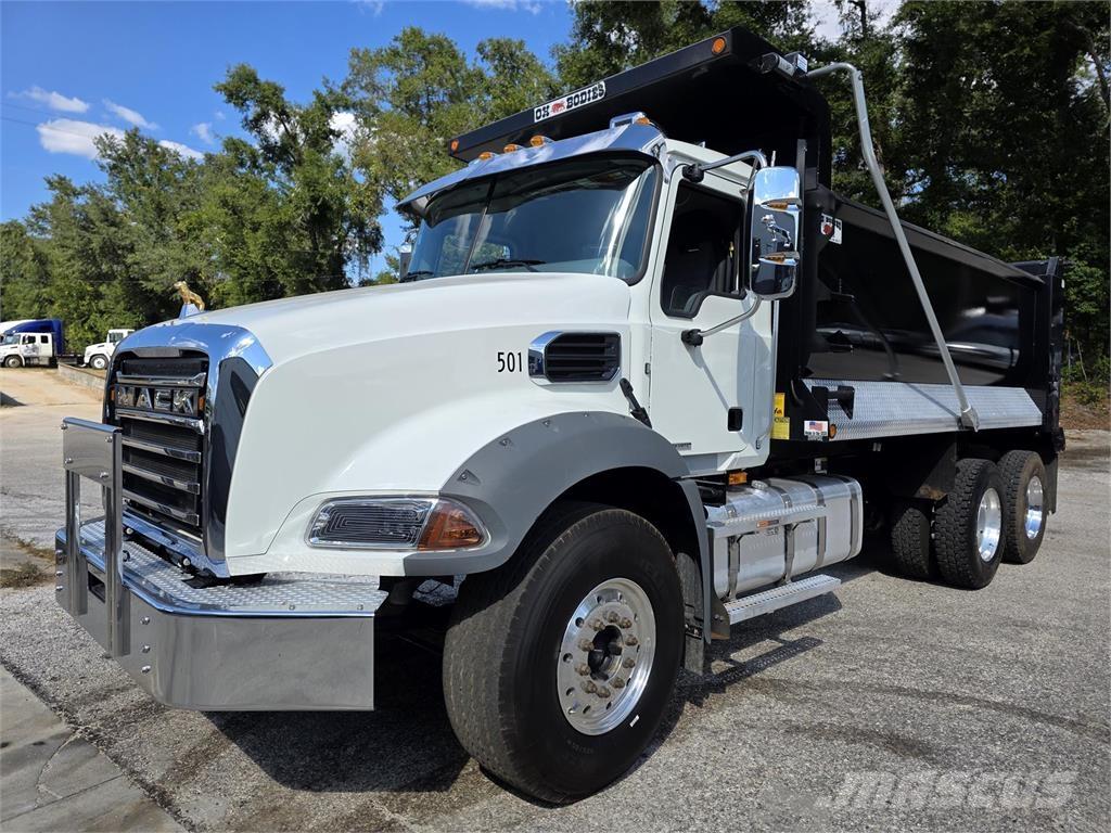 Mack GR64B Wywrotki