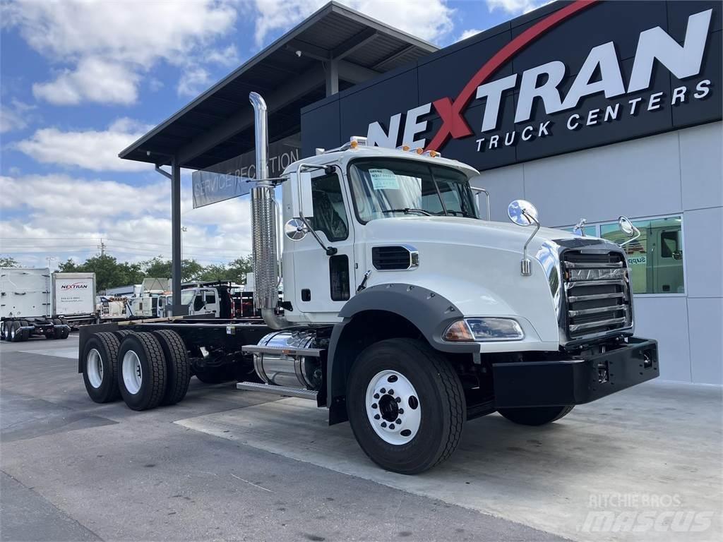 Mack GR64BRX Pojazdy pod zabudowę