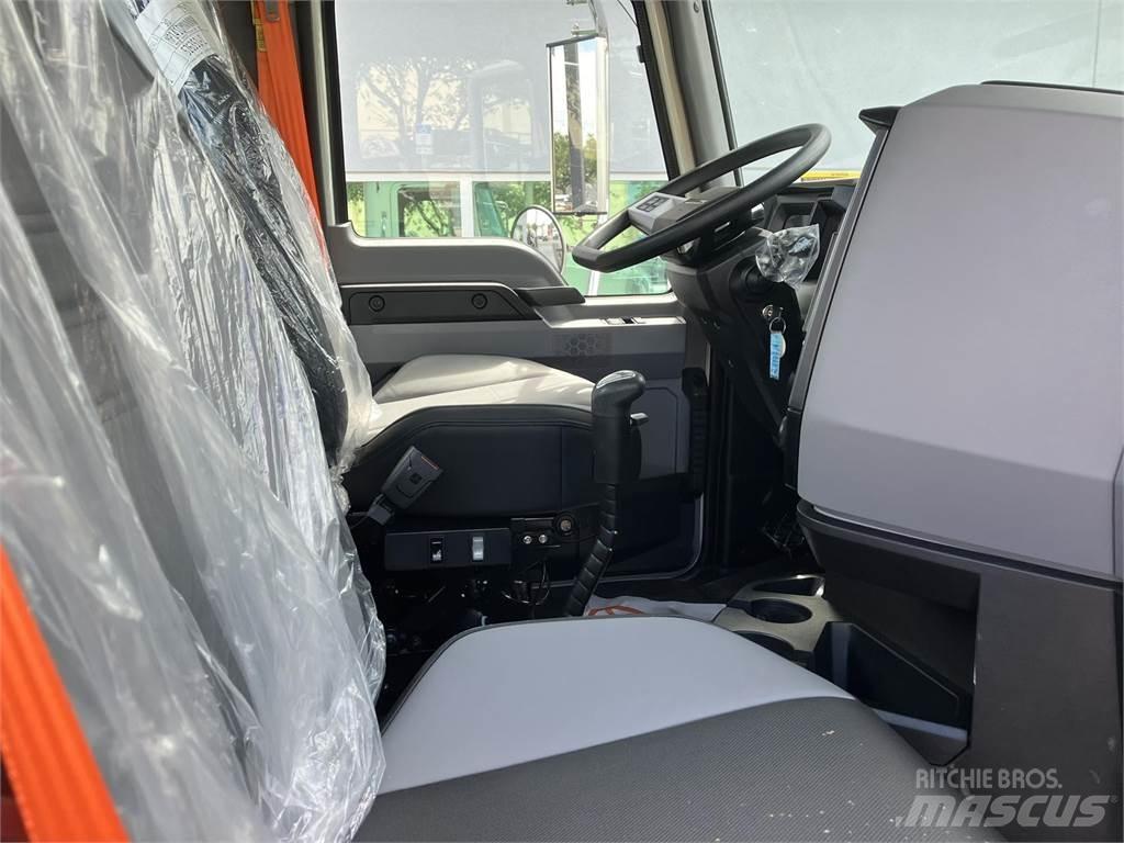 Mack GR64BRX Pojazdy pod zabudowę