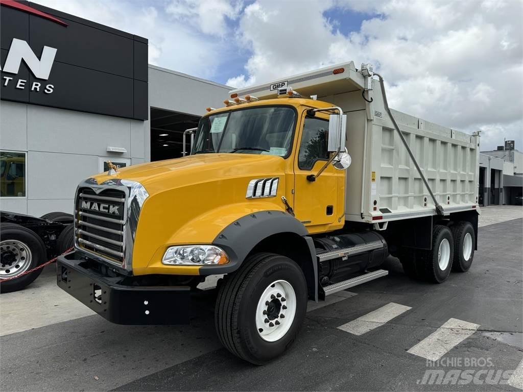 Mack GR64BRX Wywrotki
