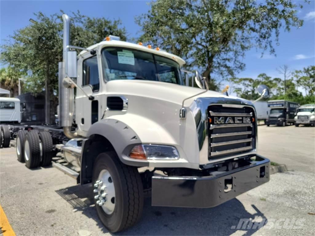 Mack GR64BX Gruszki do betonu