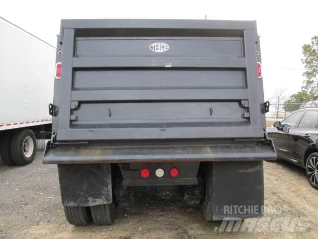 Mack GR64F Wywrotki