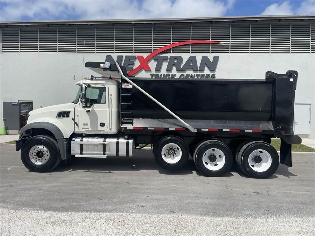 Mack GR64F Wywrotki