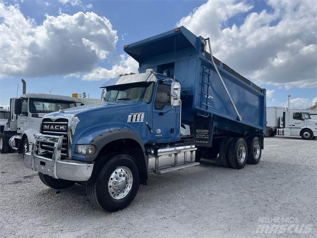 Mack GR64FR Wywrotki