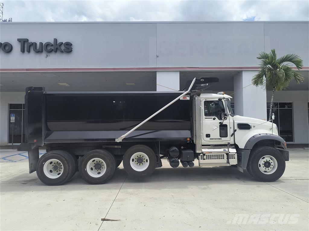 Mack GR64FR Wywrotki