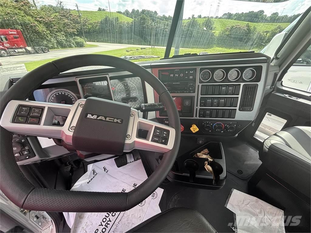 Mack GR64FT Ciągniki siodłowe