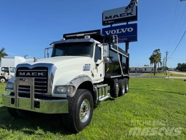 Mack GU713 Ciągniki siodłowe