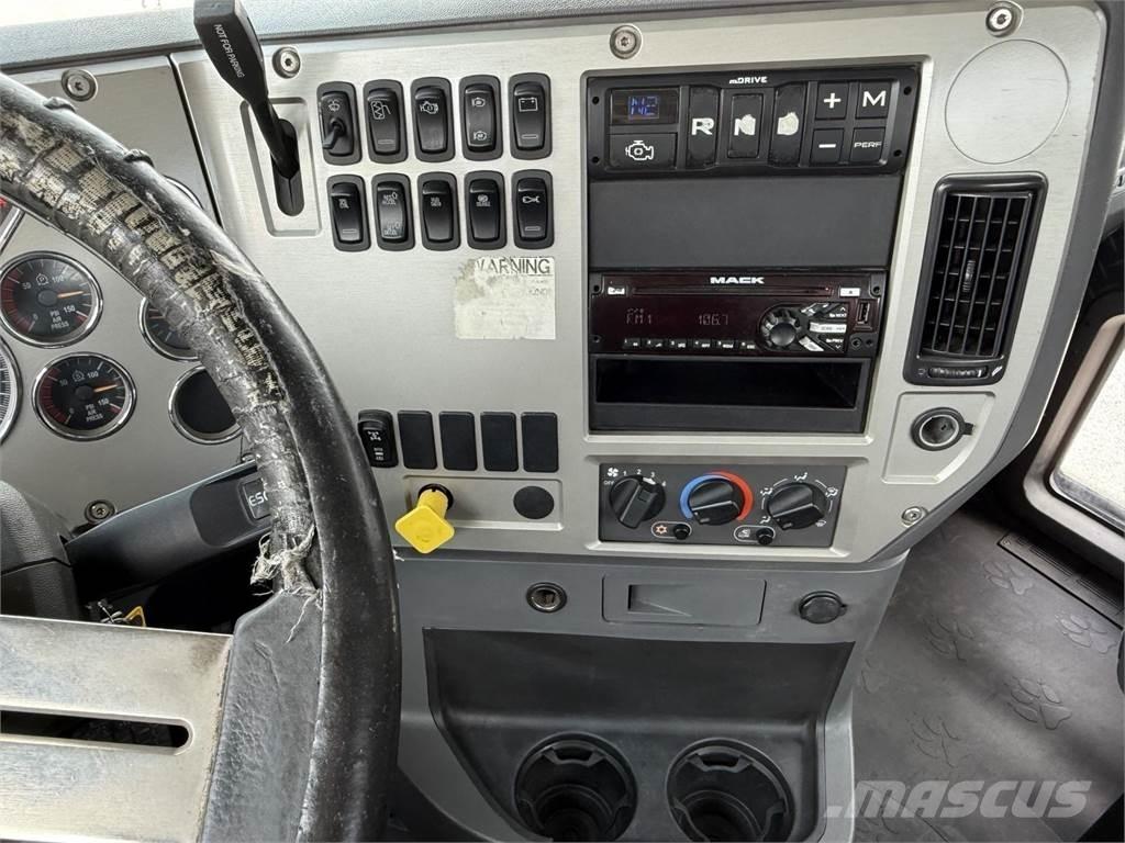 Mack GU813 Inne