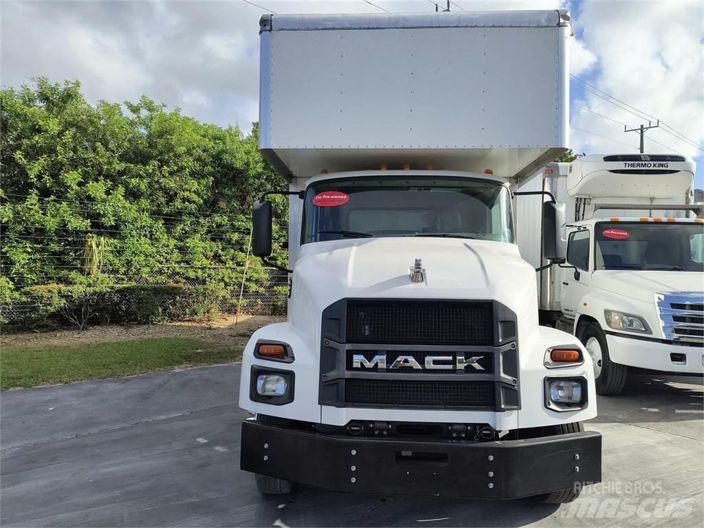 Mack MD6 Samochody ciężarowe ze skrzynią zamkniętą