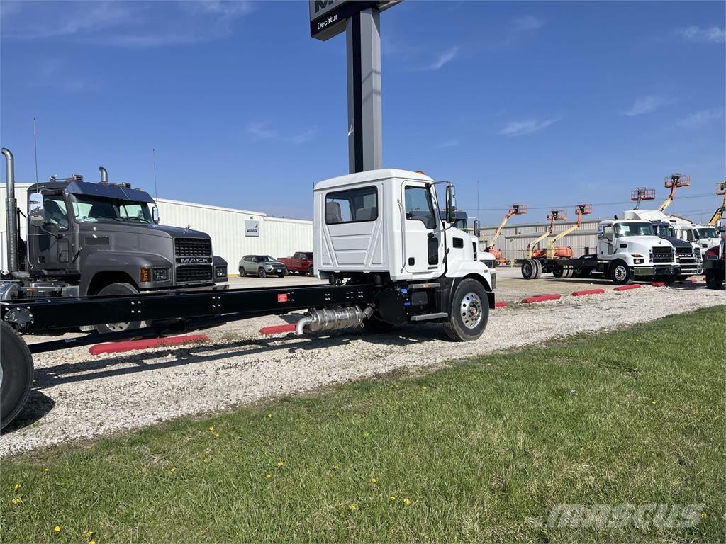 Mack MD6 42R Pojazdy pod zabudowę