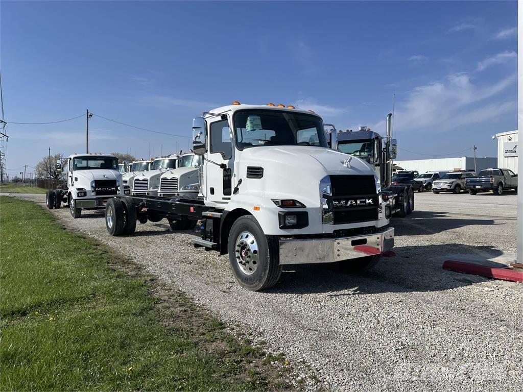 Mack MD6 42R Pojazdy pod zabudowę