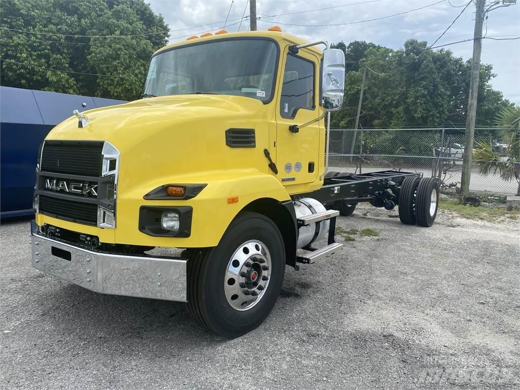 Mack MD7 42R Maszyny leśne - Inne