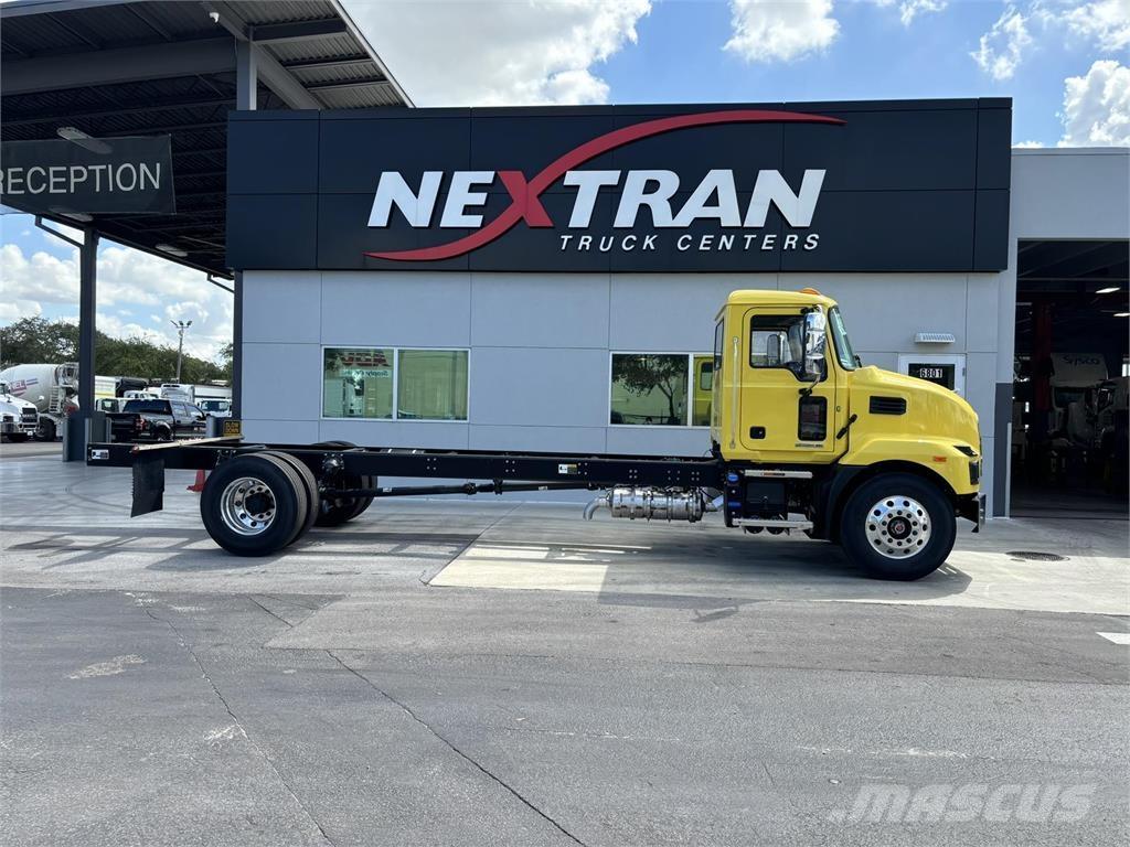 Mack MD7 42R Maszyny leśne - Inne