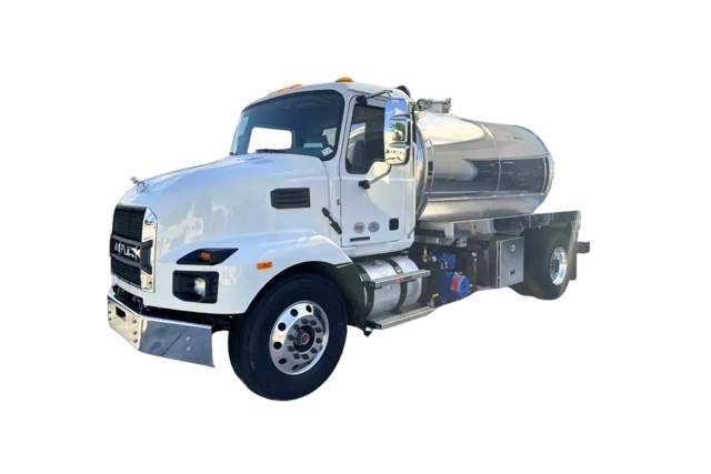 Mack MD7 42R Inne