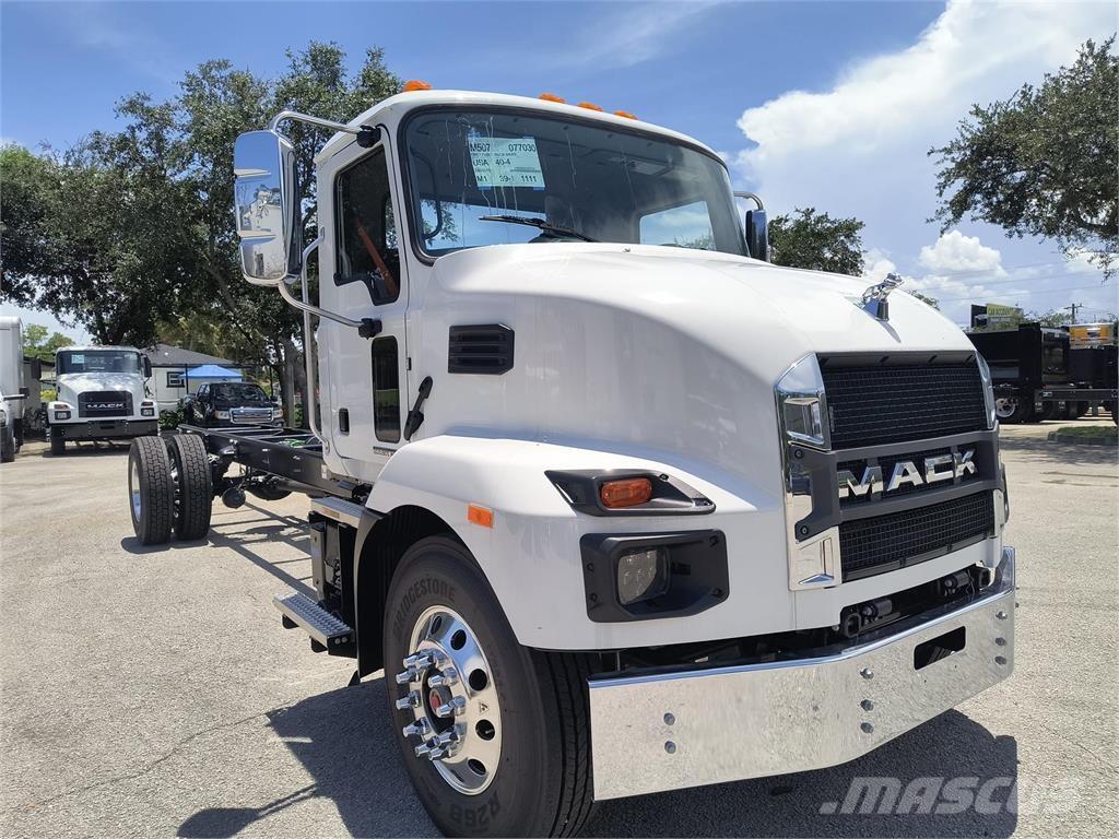 Mack MD7 42R Pojazdy pod zabudowę