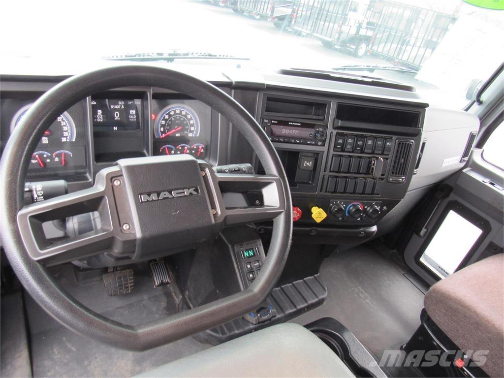 Mack MD742 Pojazdy pod zabudowę