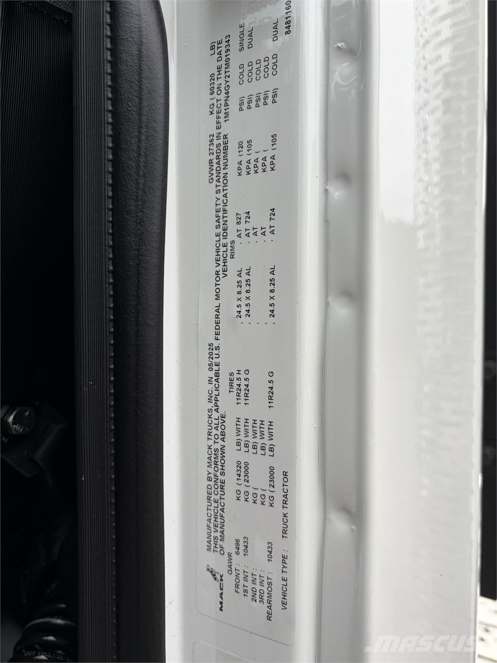 Mack PI64T Ciągniki siodłowe