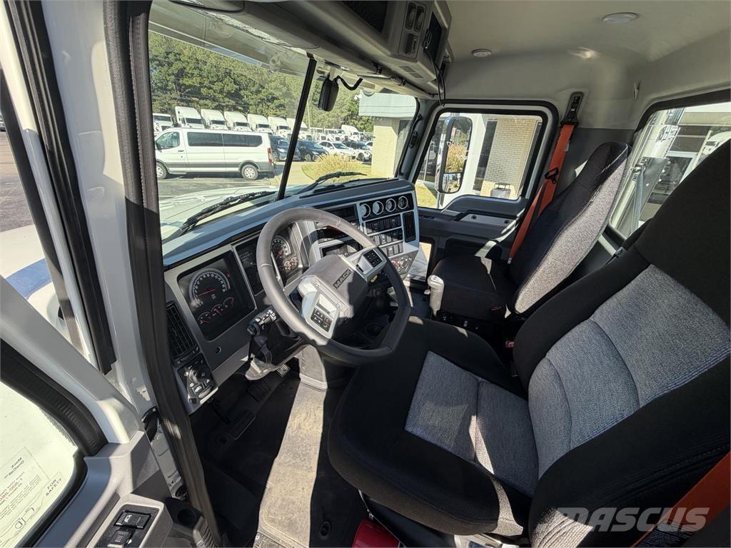 Mack PI64T Ciągniki siodłowe