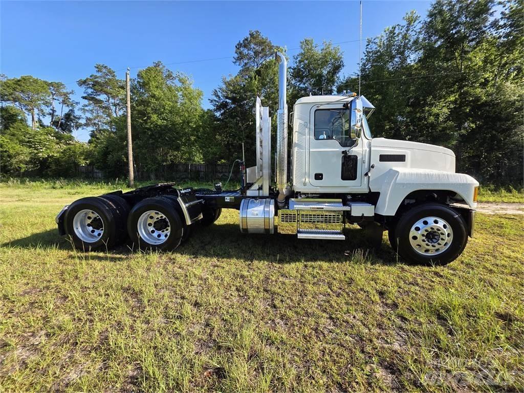 Mack PI64T Ciągniki siodłowe