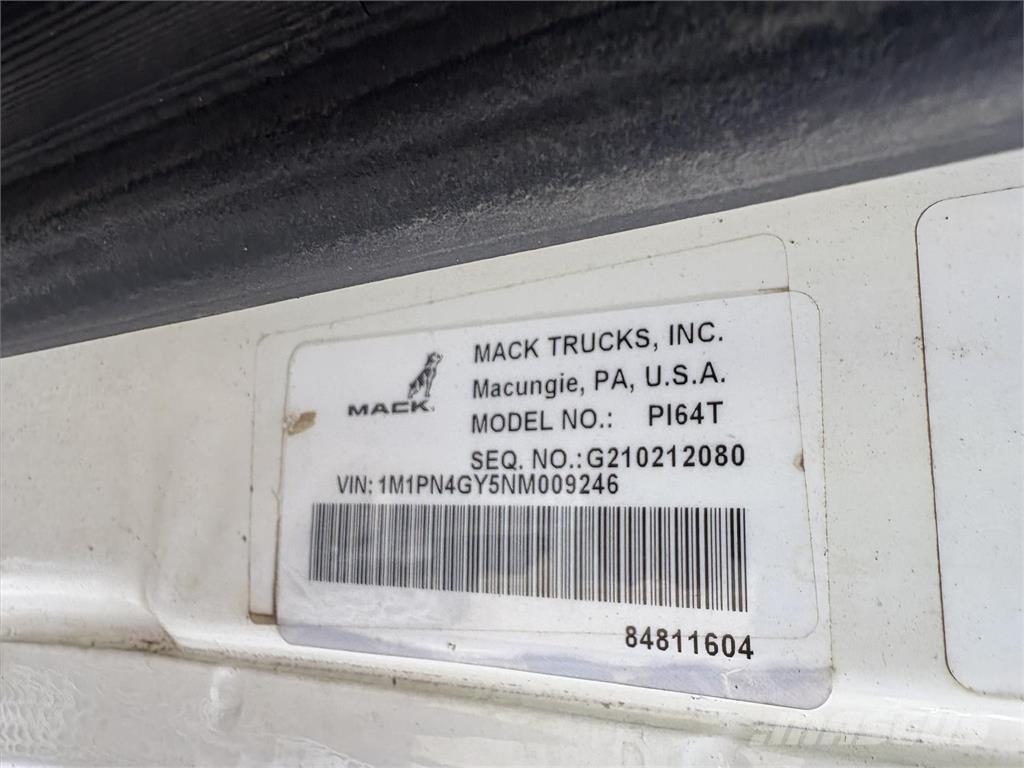 Mack PI64T Ciągniki siodłowe