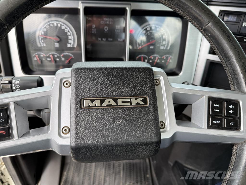 Mack PI64T Ciągniki siodłowe
