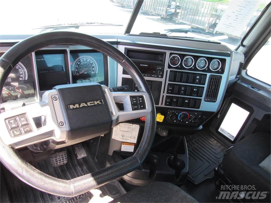 Mack PI64T Ciągniki siodłowe