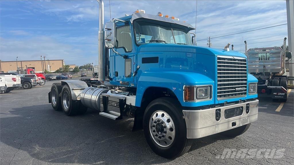 Mack PI64T Ciągniki siodłowe