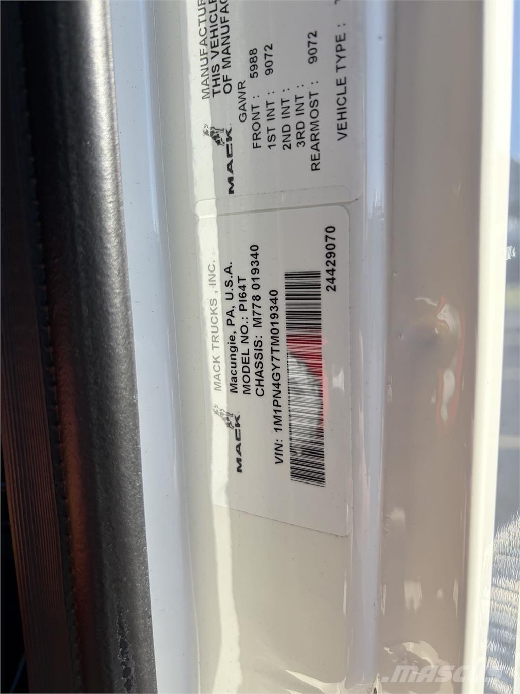 Mack PI64T Ciągniki siodłowe