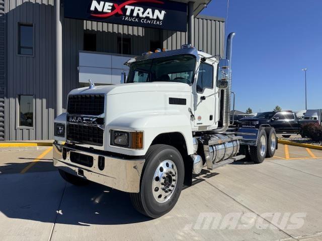 Mack PI64T Ciągniki siodłowe