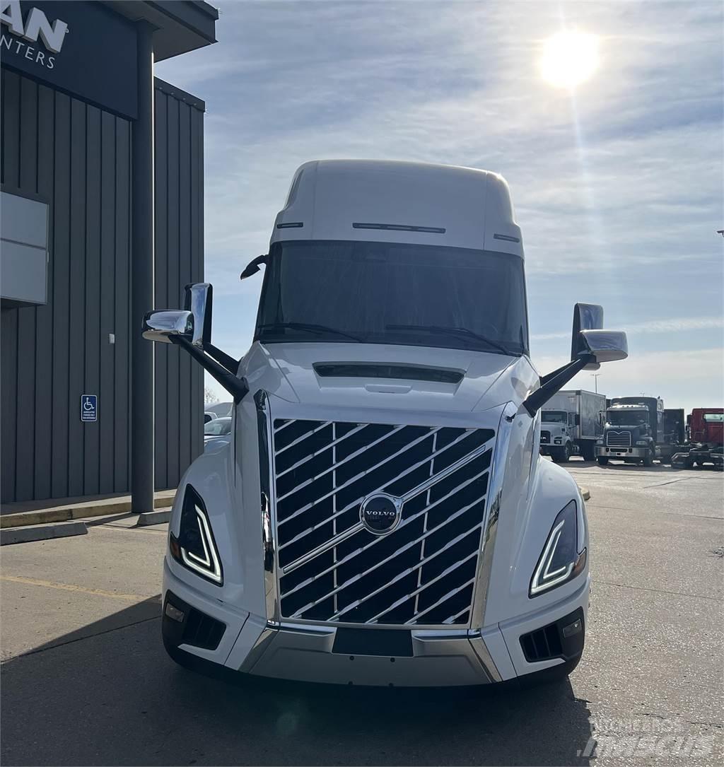 Volvo NEW VNL860 Ciągniki siodłowe
