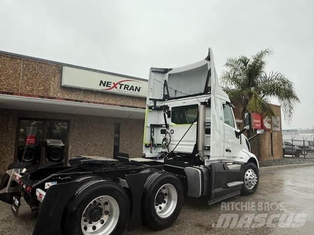 Volvo VNL64T300 Ciągniki siodłowe