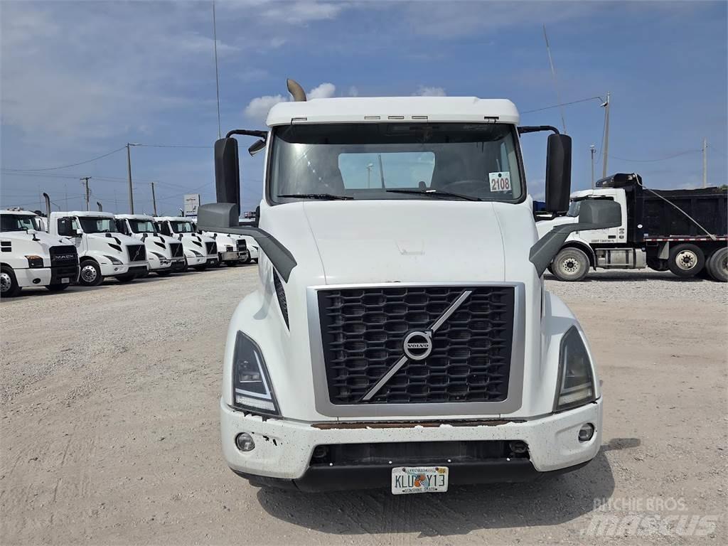 Volvo VNL64T300 Ciągniki siodłowe