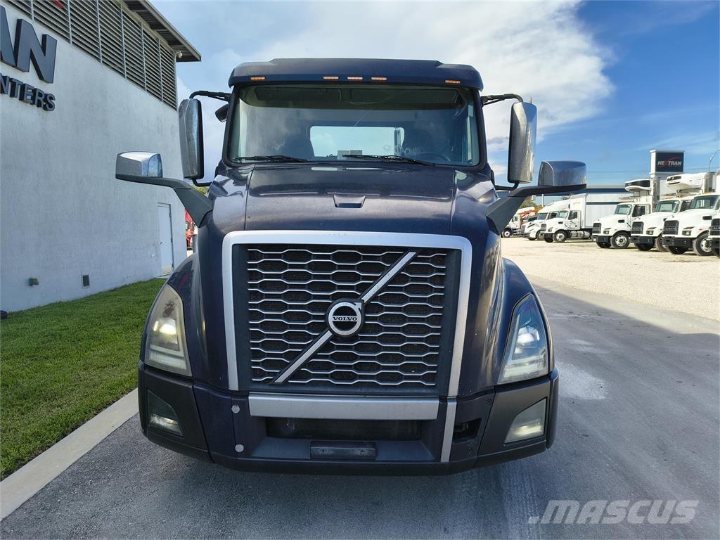 Volvo VNL64T300 Ciągniki siodłowe