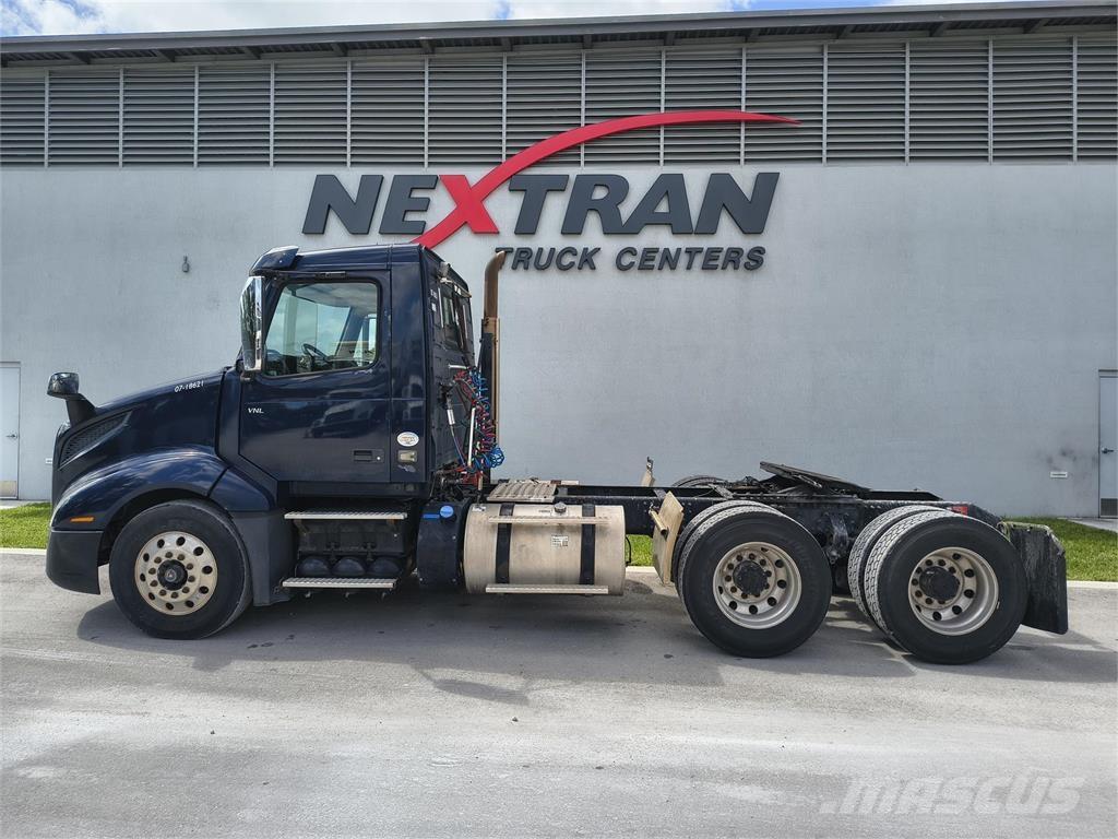 Volvo VNL64T300 Ciągniki siodłowe