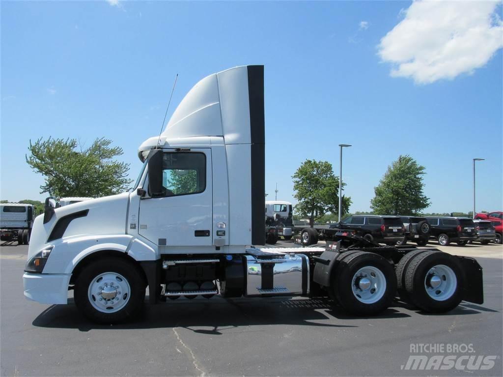Volvo VNL64T300 Ciągniki siodłowe