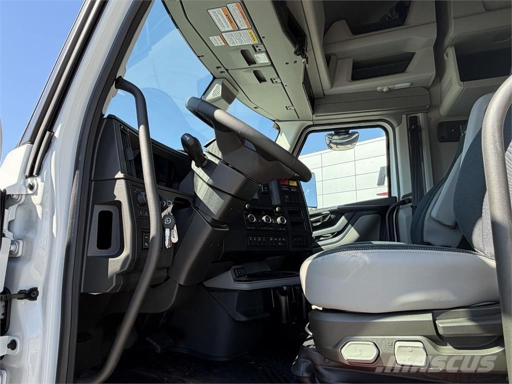 Volvo VNL64T860 Ciągniki siodłowe