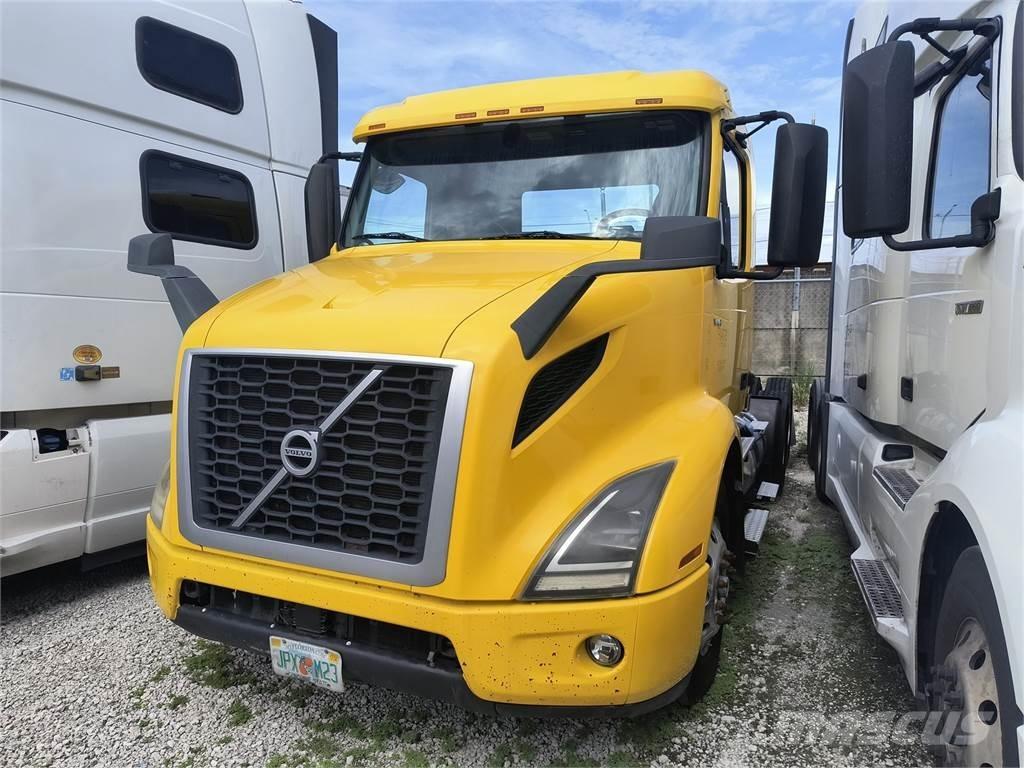 Volvo VNR64T Ciągniki siodłowe