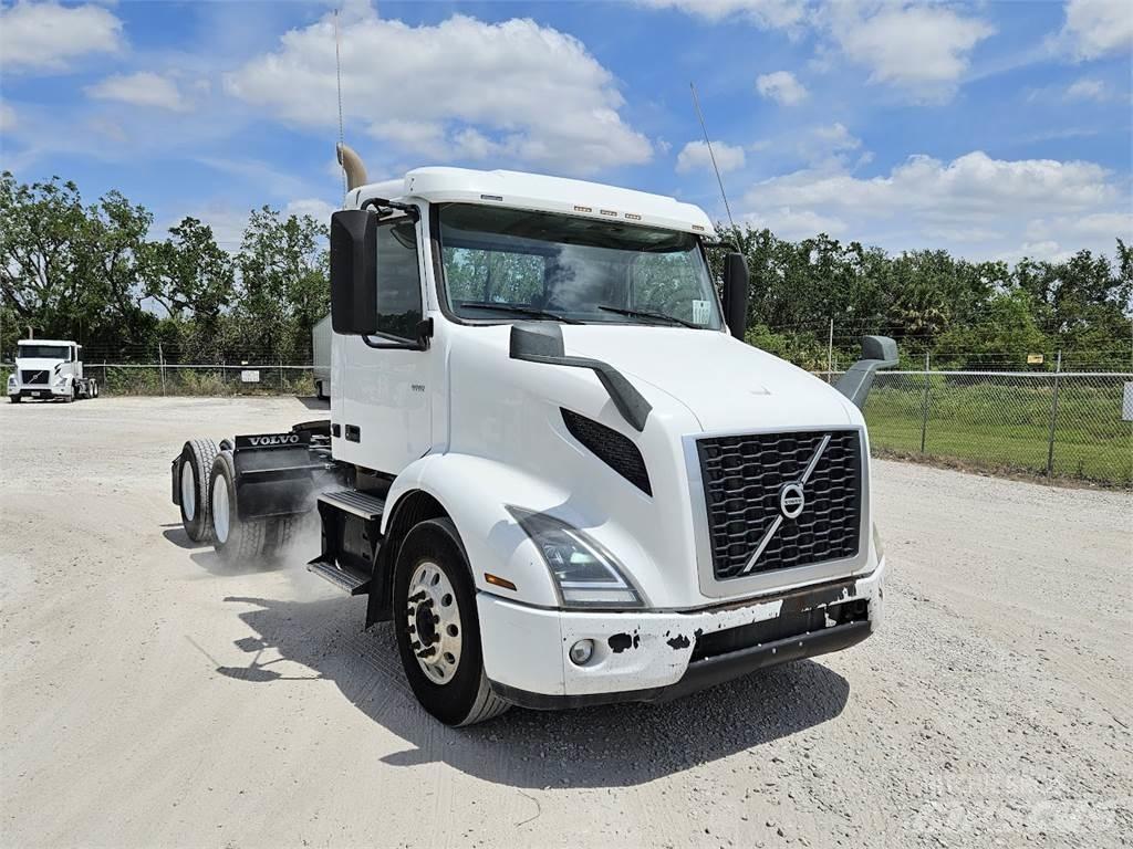 Volvo VNR64T300 Ciągniki siodłowe