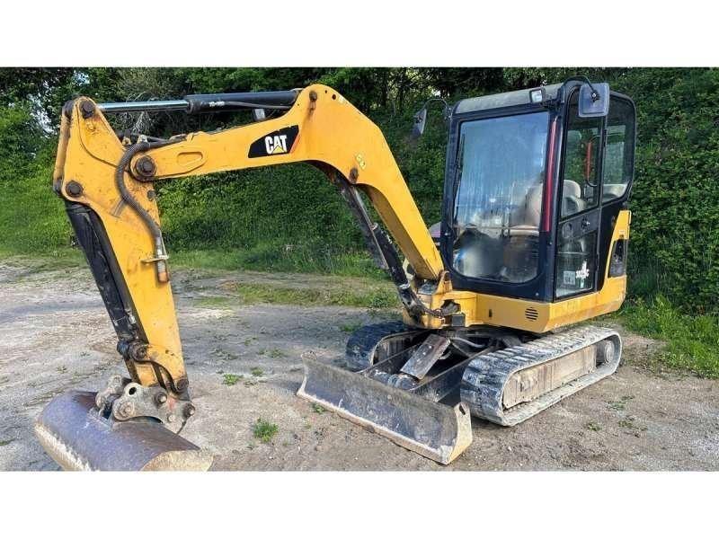 CAT 302.5C Minikoparki