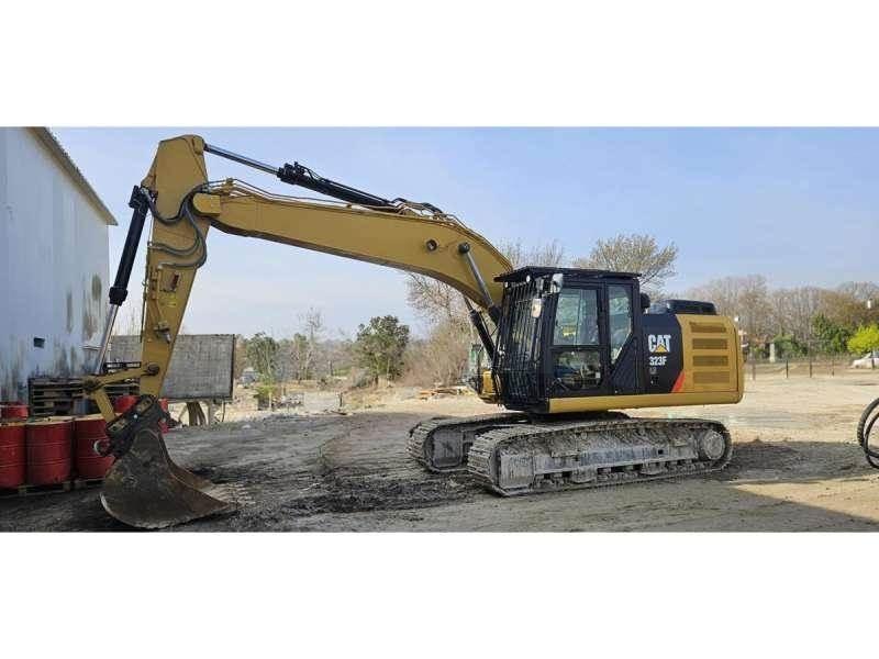 CAT 323F Koparki gąsienicowe